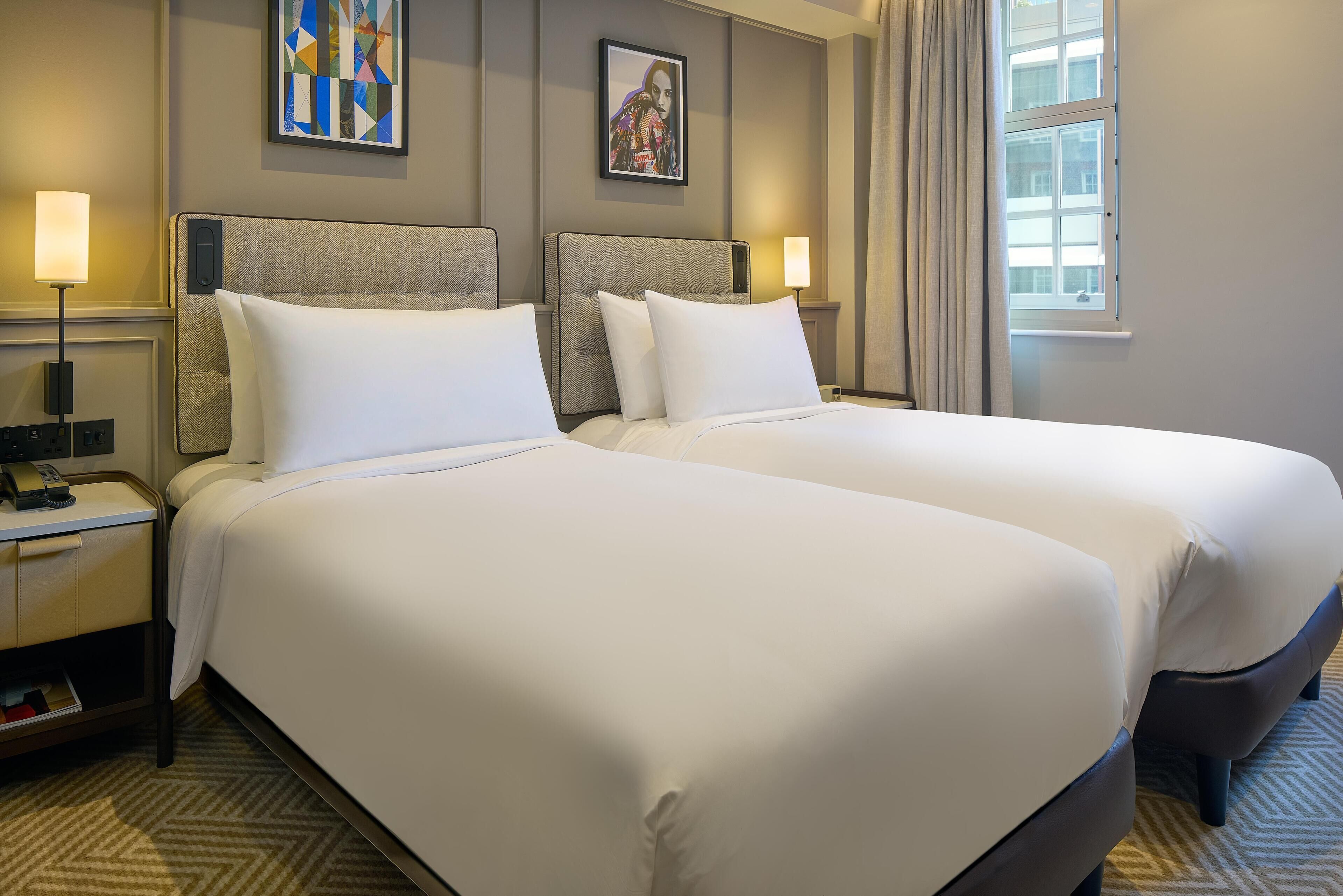 Photo - Radisson Blu Hotel, London Bond Street
