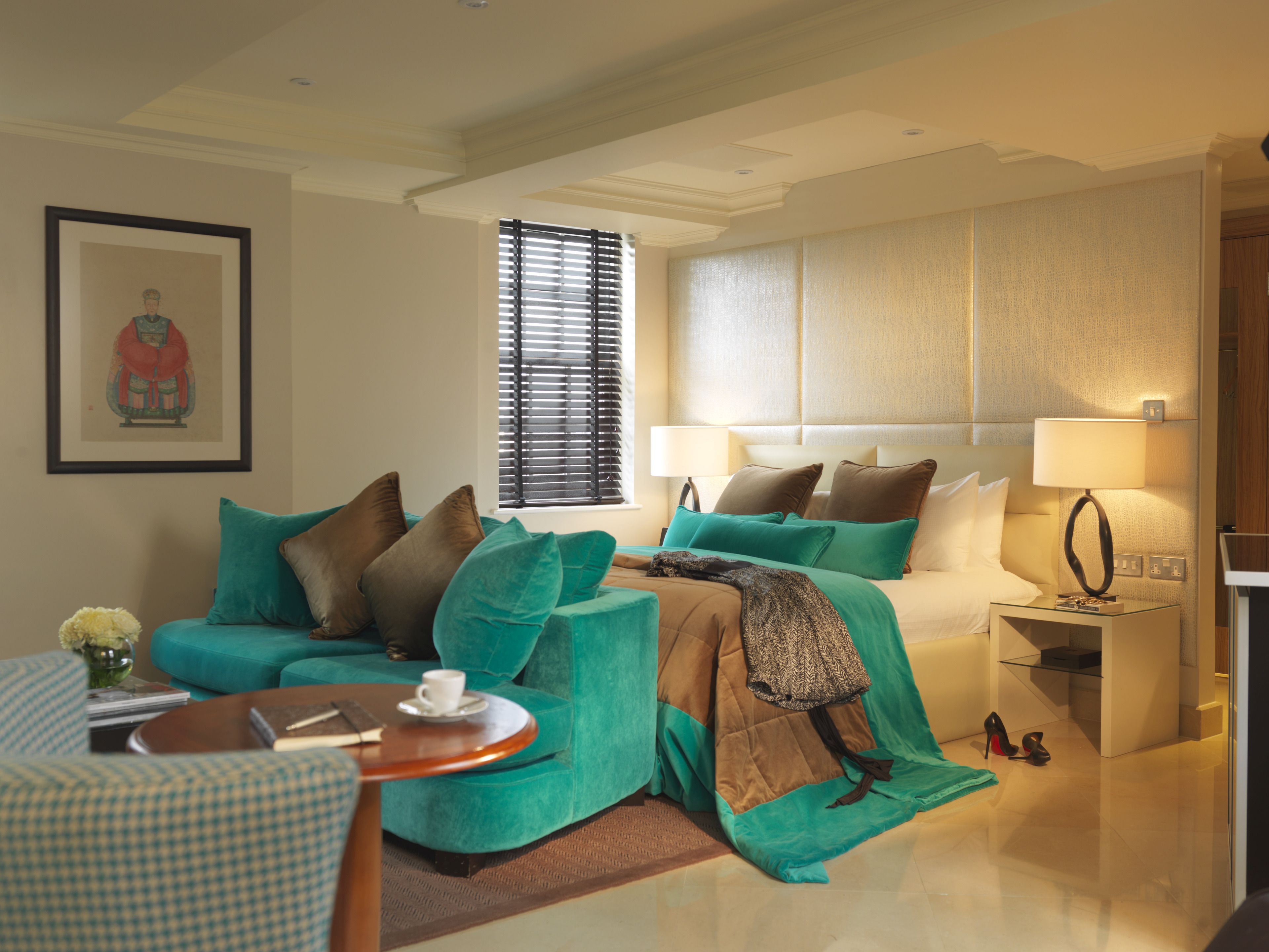 Literie de qualité supérieure, coffres-forts dans les chambres, bureau