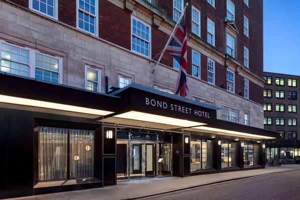Exterior - Radisson Blu Hotel, London Bond Street (London)