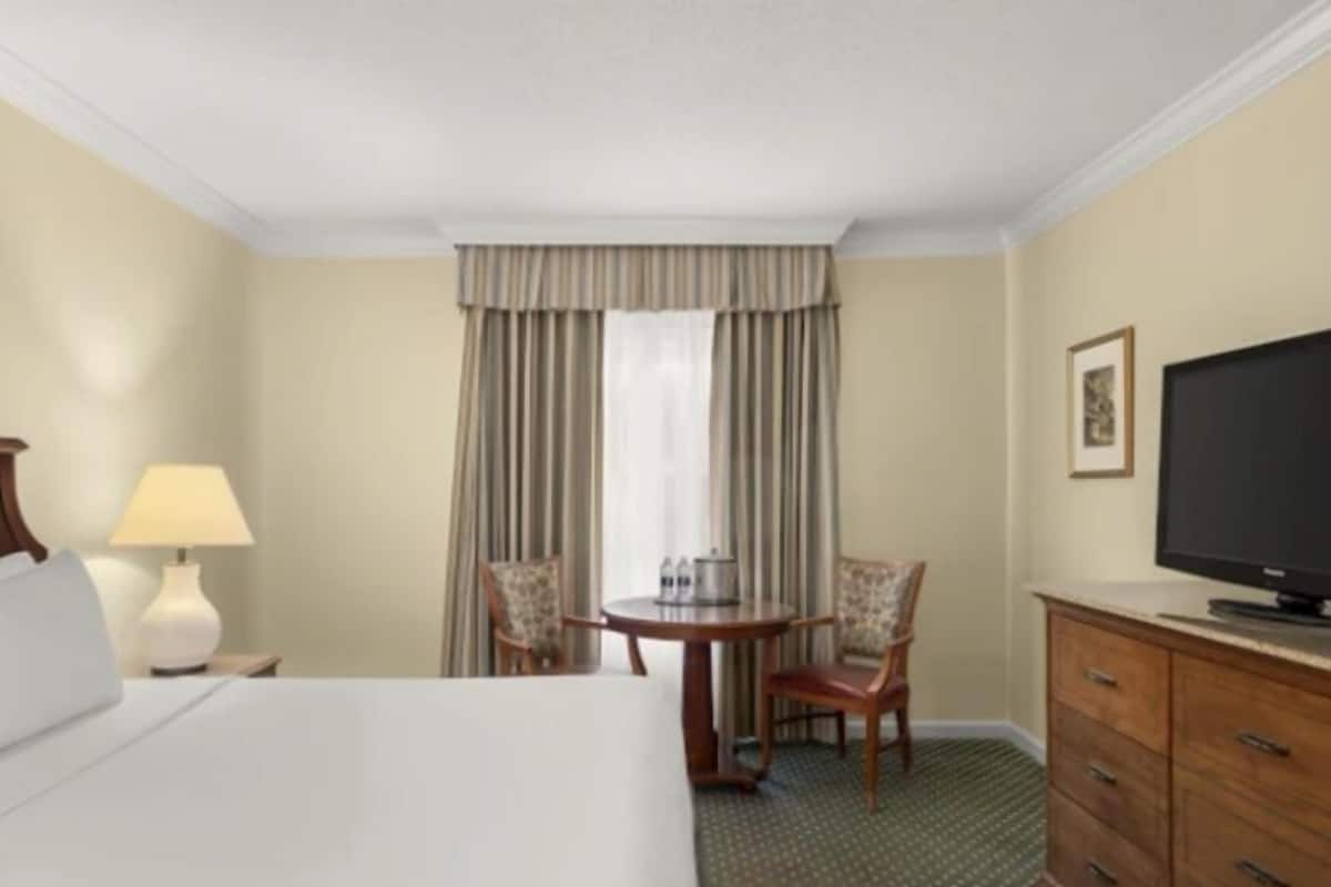 Premium bedding, down comforters, pillowtop beds, minibar
