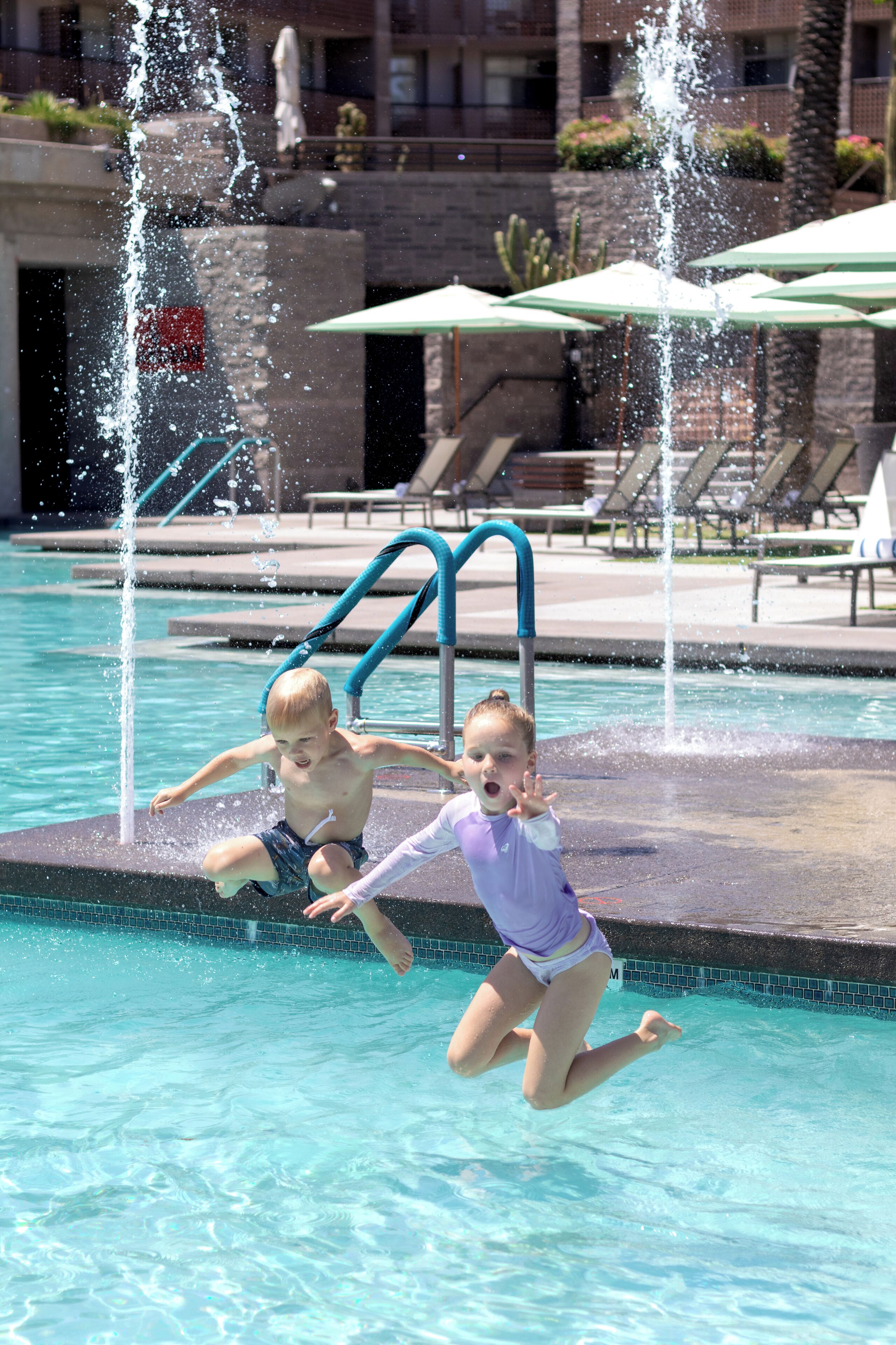 10 outdoor pools, open 6:00 AM to 11:00 PM, cabanas (surcharge)