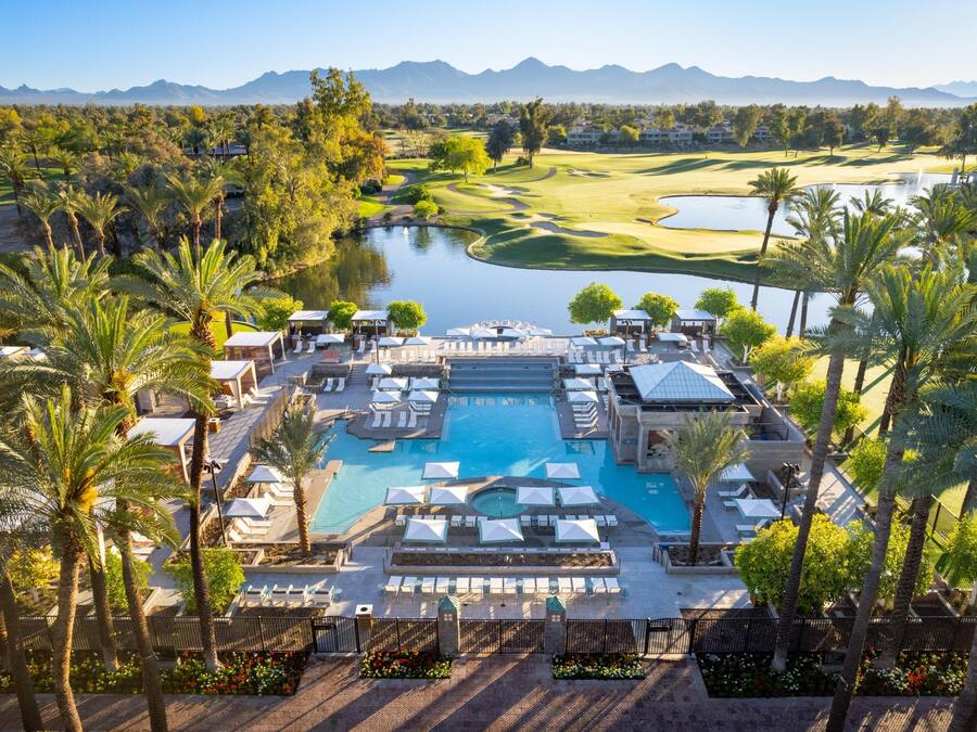 10 piscines extérieures, tentes de plage, parasols de plage
