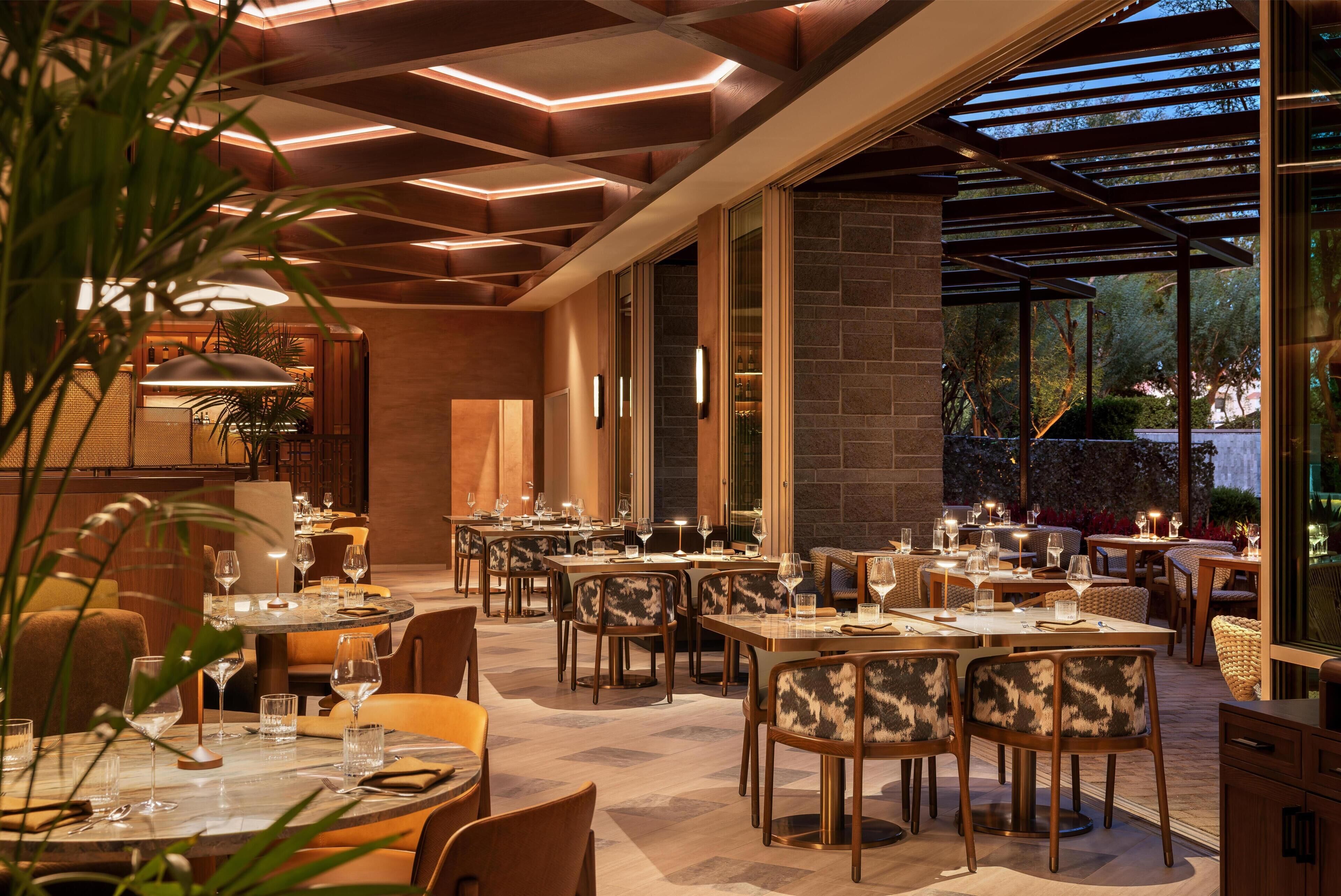 4 restaurants; breakfast, lunch and dinner served 
