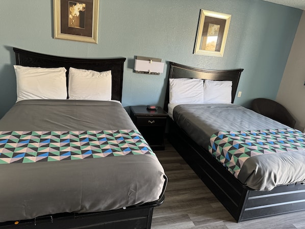 Standard 2 Double Beds Non-Smoking | Desk, soundproofing, iron/ironing board, free WiFi