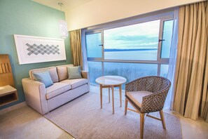 Deluxe Room, 1 King Bed, Ocean View | Premium bedding, Select Comfort beds, minibar, in-room safe
