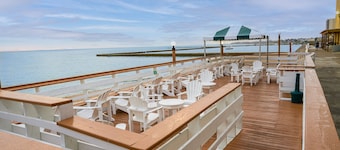 Emerald Beach Hotel