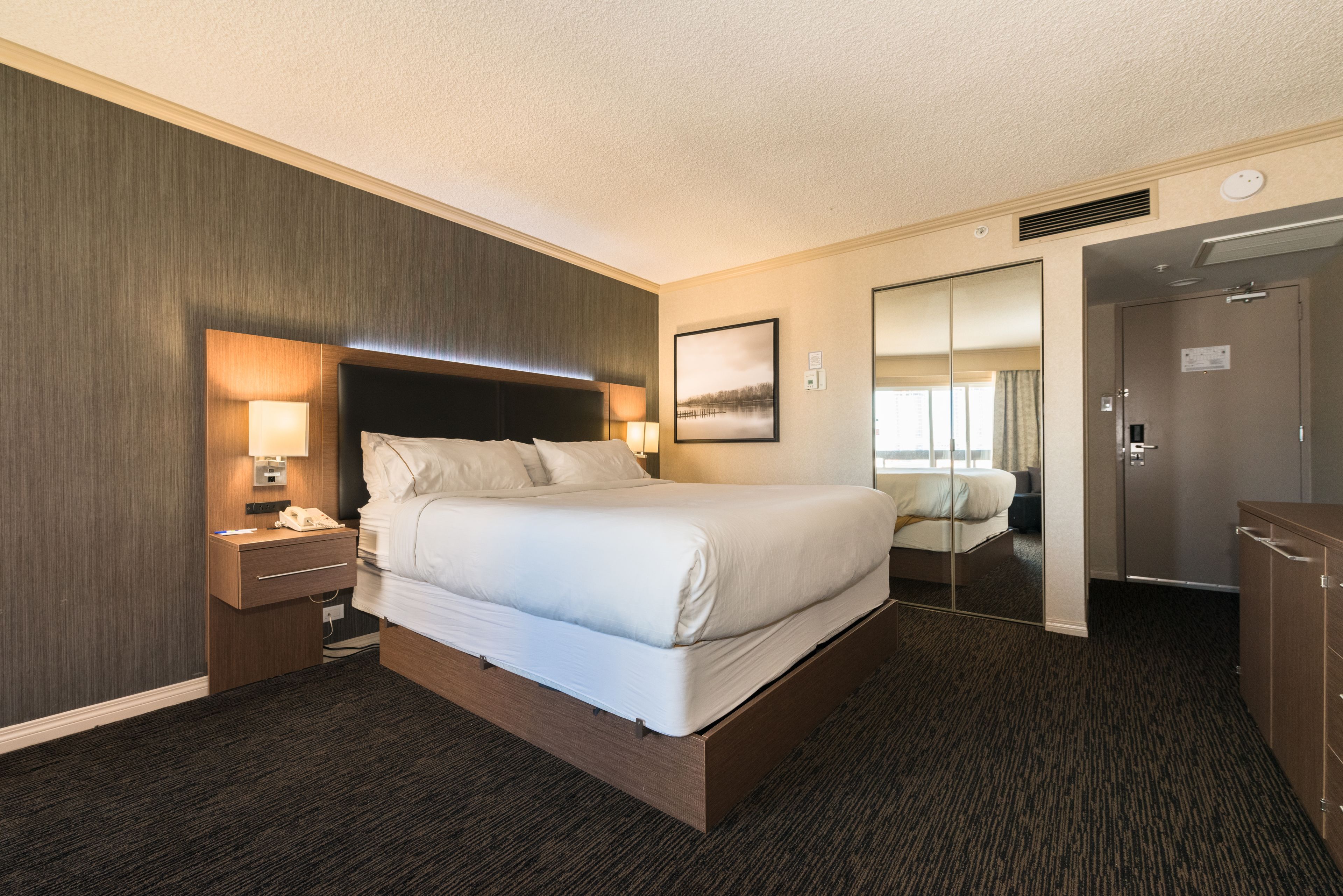 Photo - Holiday Inn Express Edmonton Downtown by IHG