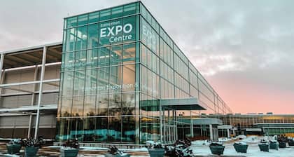 Holiday Inn Express Edmonton Downtown by IHG