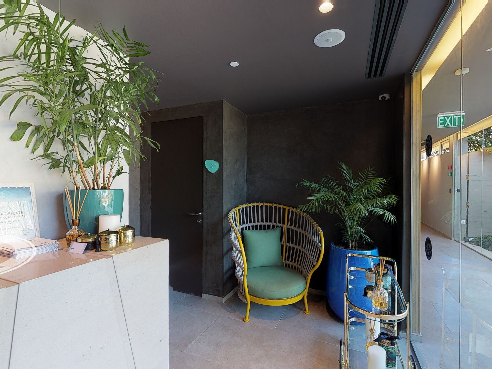 couples treatment room(s), sauna, hot tub, body treatments, aromatherapy