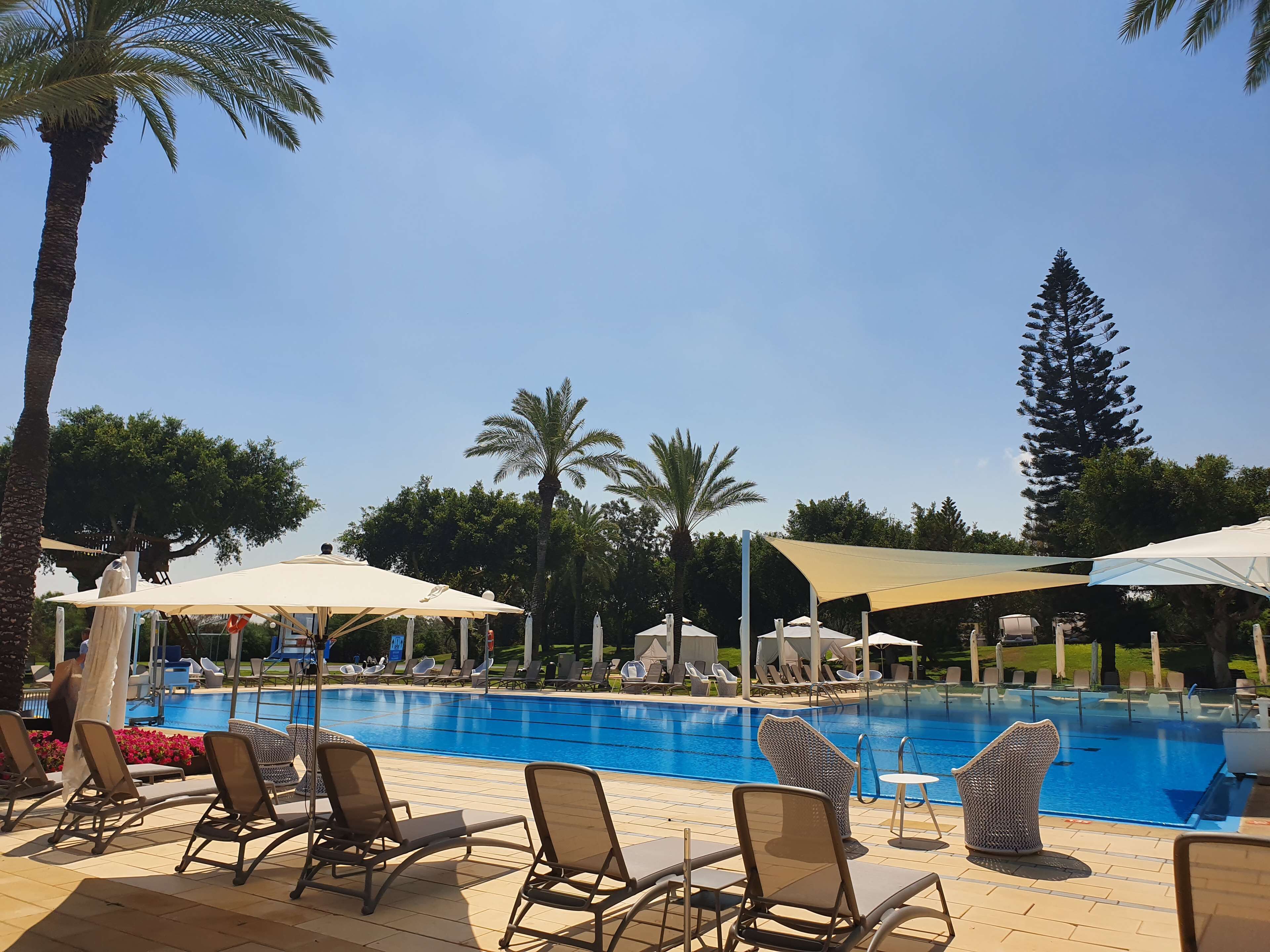 Sesongbasert utendørsbasseng