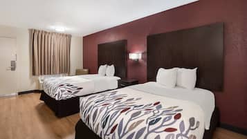 Meja kerja, tempat tidur bayi gratis, dan tempat tidur lipat/tambahan