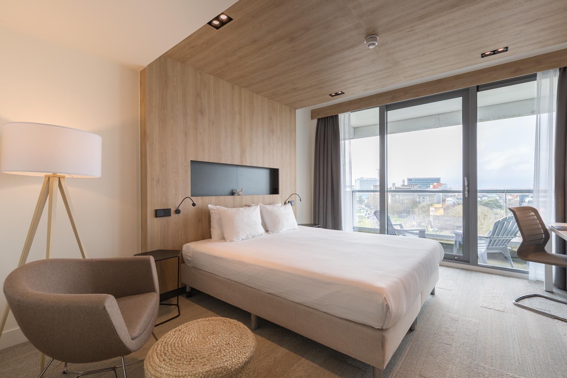Minibar, coffres-forts dans les chambres, chambres insonorisées