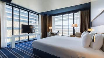 Deluxe Room, 1 King Bed | Property entrance