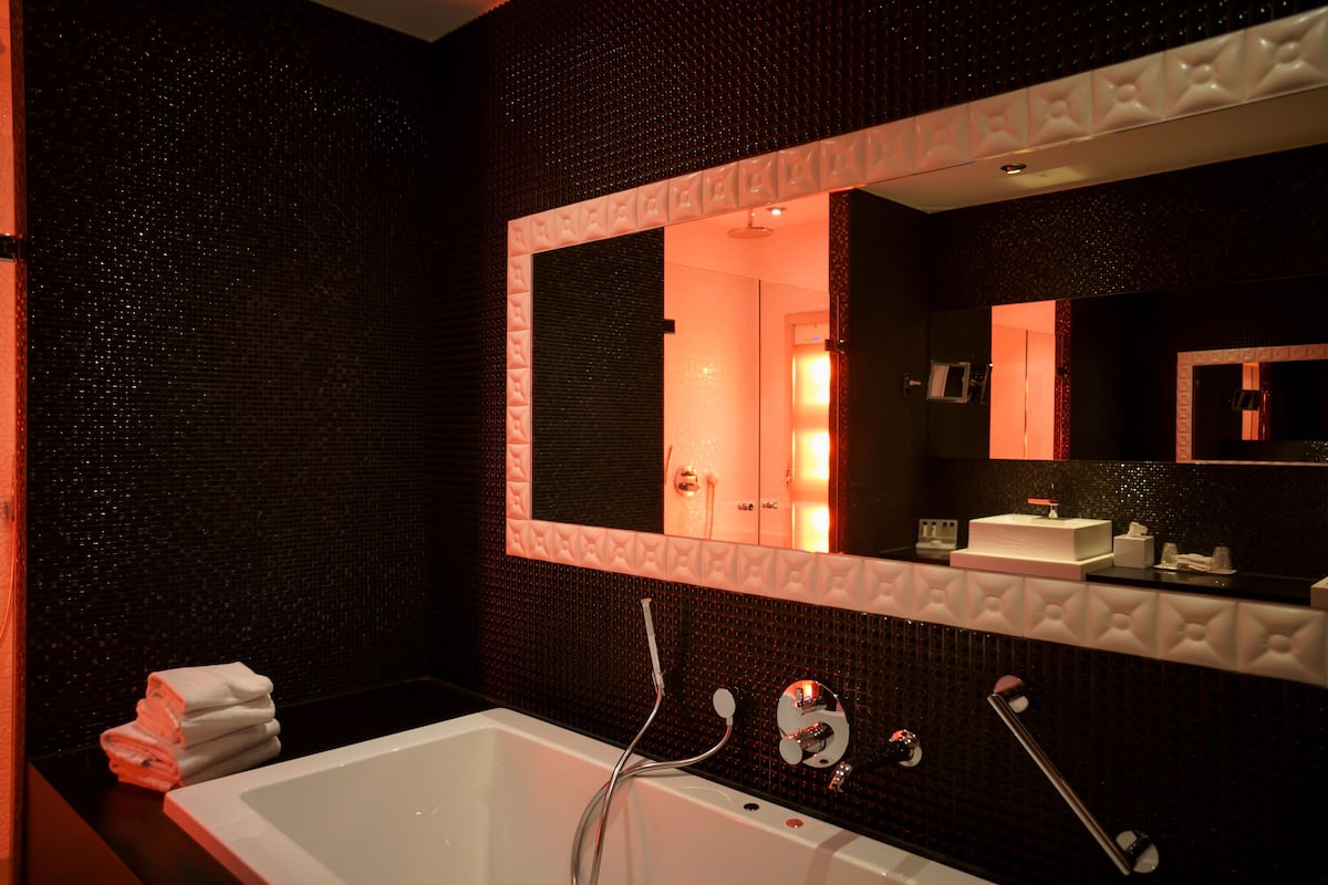 Presidential Suite, 1 King Bed | Bathroom