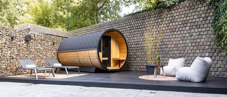 Couples treatment rooms, sauna, steam room, Turkish bath