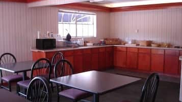 Breakfast area