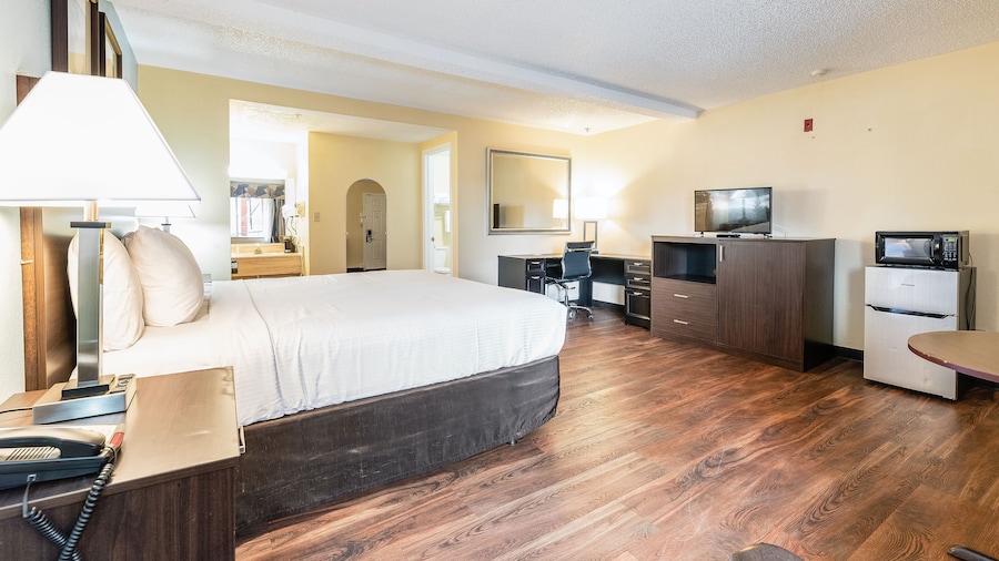 Days Inn by Wyndham Federal Way