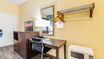 Standard Room, 1 King Bed, Accessible, Non Smoking | Desk, blackout drapes, iron/ironing board, cribs/infant beds