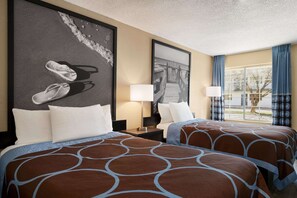 Premium bedding, individually furnished, desk, iron/ironing board - Super 8 by Wyndham Gulfport Airport NW/Near Biloxi (Gulfport)