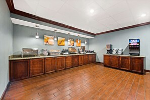包含每日自助早餐