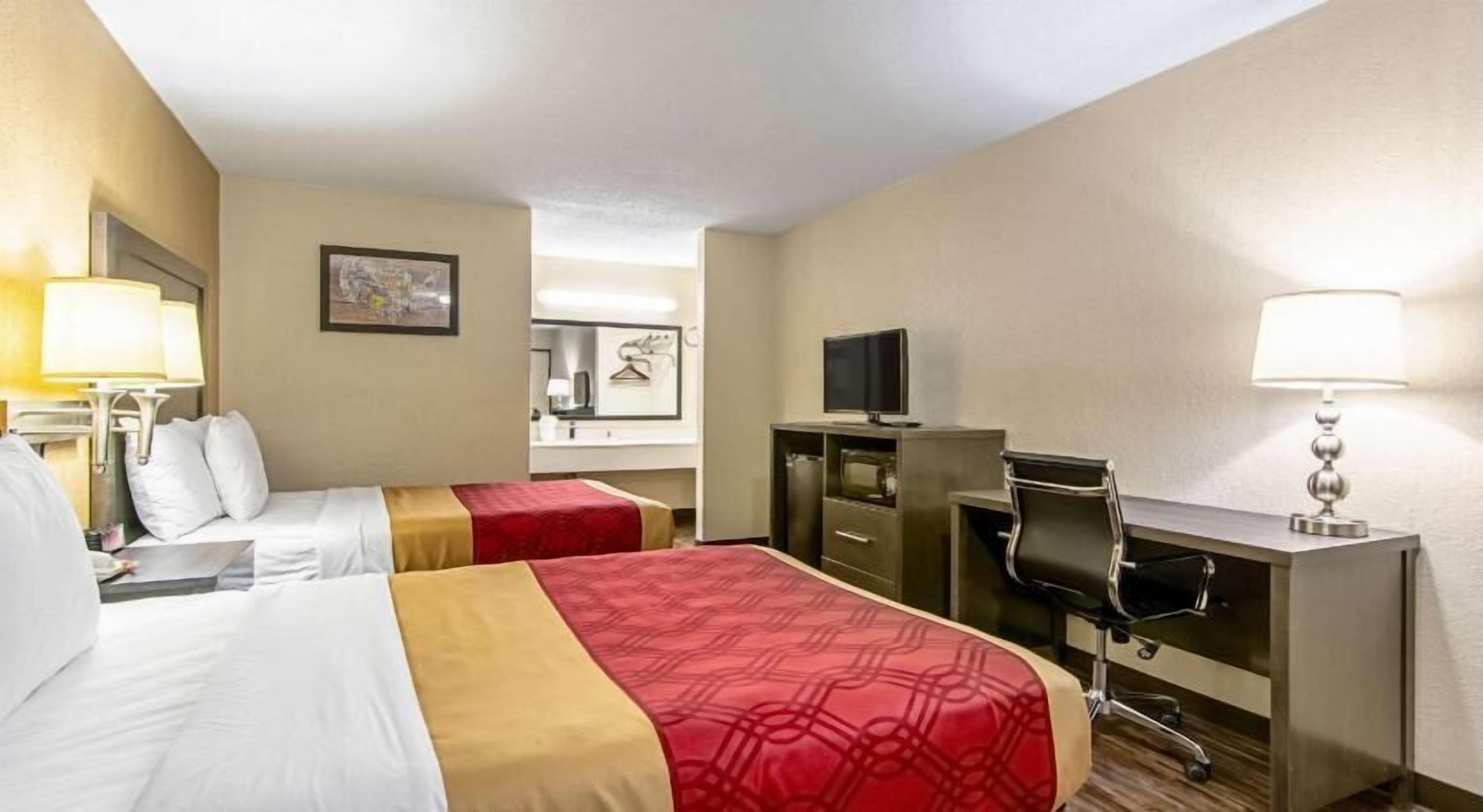 Premium bedding, iron/ironing board, cots/infant beds, rollaway beds