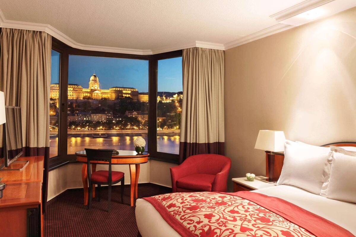 Premium bedding, Select Comfort beds, minibar, in-room safe
