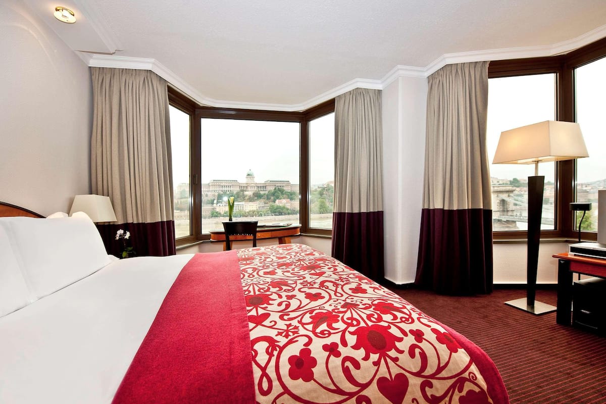 Premium bedding, Select Comfort beds, minibar, in-room safe