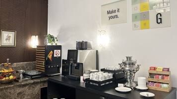 Daily buffet breakfast (EUR 19 per person)