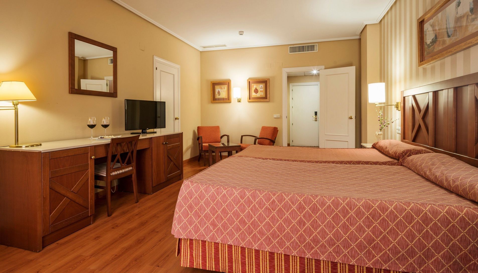 Minibar, in-room safe, desk, laptop workspace