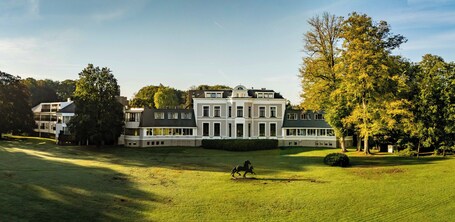 Property grounds. Hotel Landgoed Lauswolt
