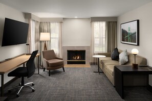 Desk, iron/ironing board, free cots/infant beds, free WiFi