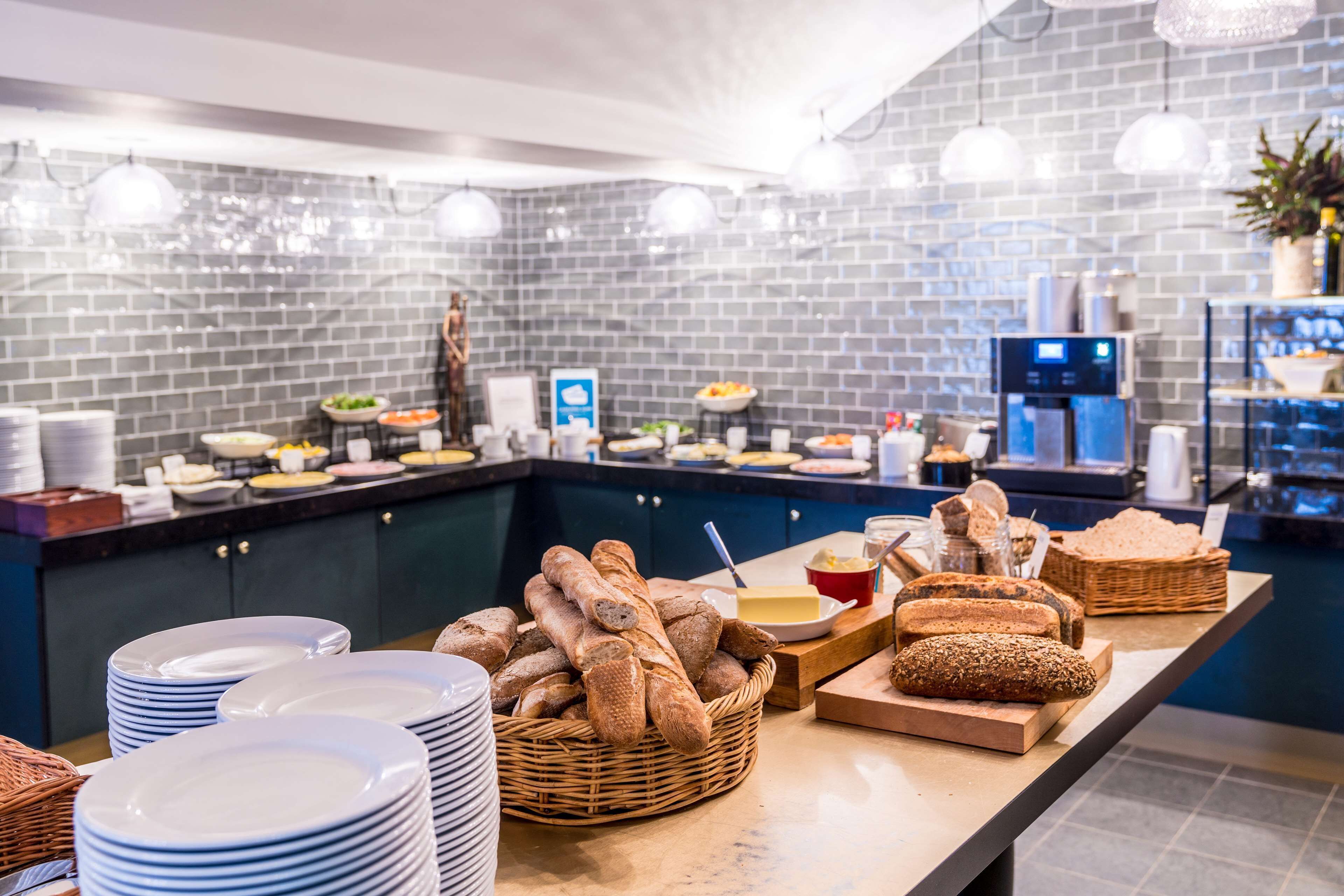 Daily buffet breakfast (SEK 179 per person)