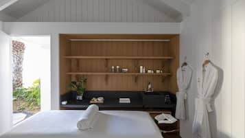 Body treatments, deep-tissue massages, Swedish massages, body wraps