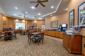 Desayuno buffet incluido todos los días