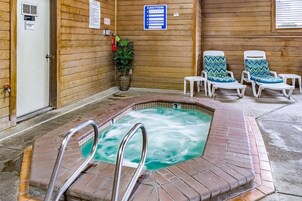 Una piscina techada