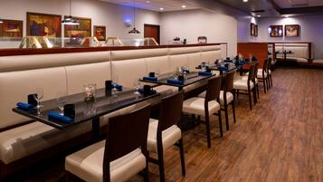 Daily buffet breakfast (USD 14.99 per person)