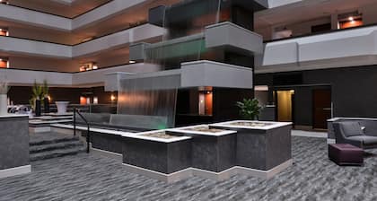 Holiday Inn Hotel & Suites Beaumont Plaza (I-10 & Walden) by IHG