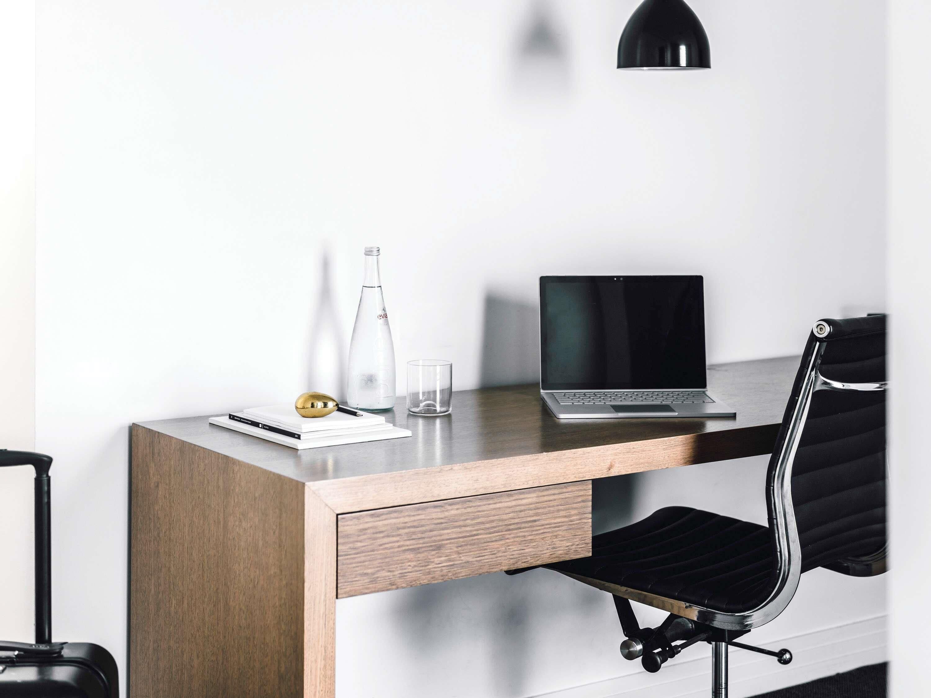 Premium bedding, pillow-top beds, minibar, in-room safe