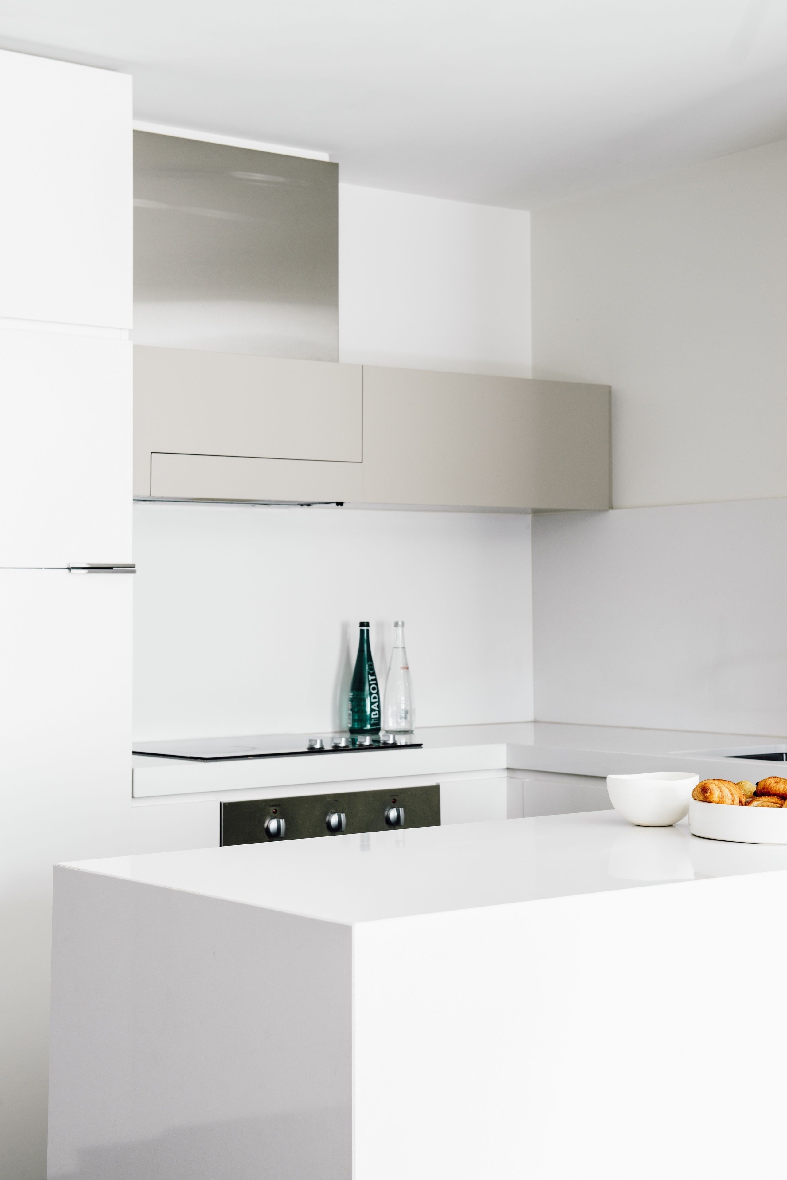 coffee/tea maker, electric kettle, toaster