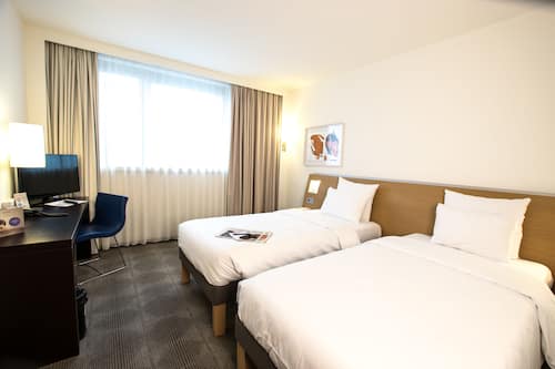 Camera Standard con 2 letti singoli, 2 letti singoli | Biancheria da letto ipoallergenica, minibar, una cassaforte in camera