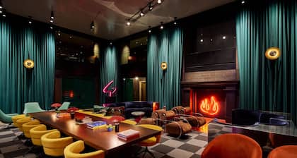 Paramount Times Square – A Generator Hotel