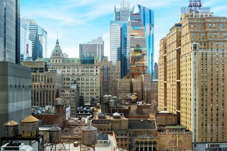 Paramount Times Square - Image 2