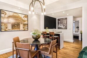 Couture Suite | Living area