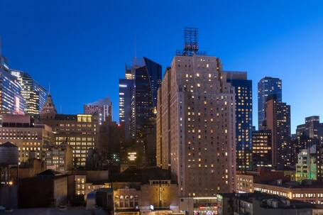 Paramount Times Square - Image 38