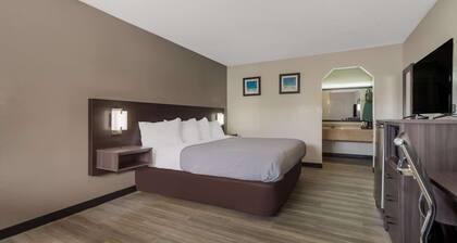 Quality Inn Charleston - West Ashley