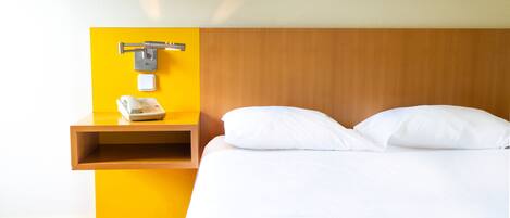 Standard-Doppelzimmer | Schreibtisch, Verdunkelungsvorhänge, schallisolierte Zimmer