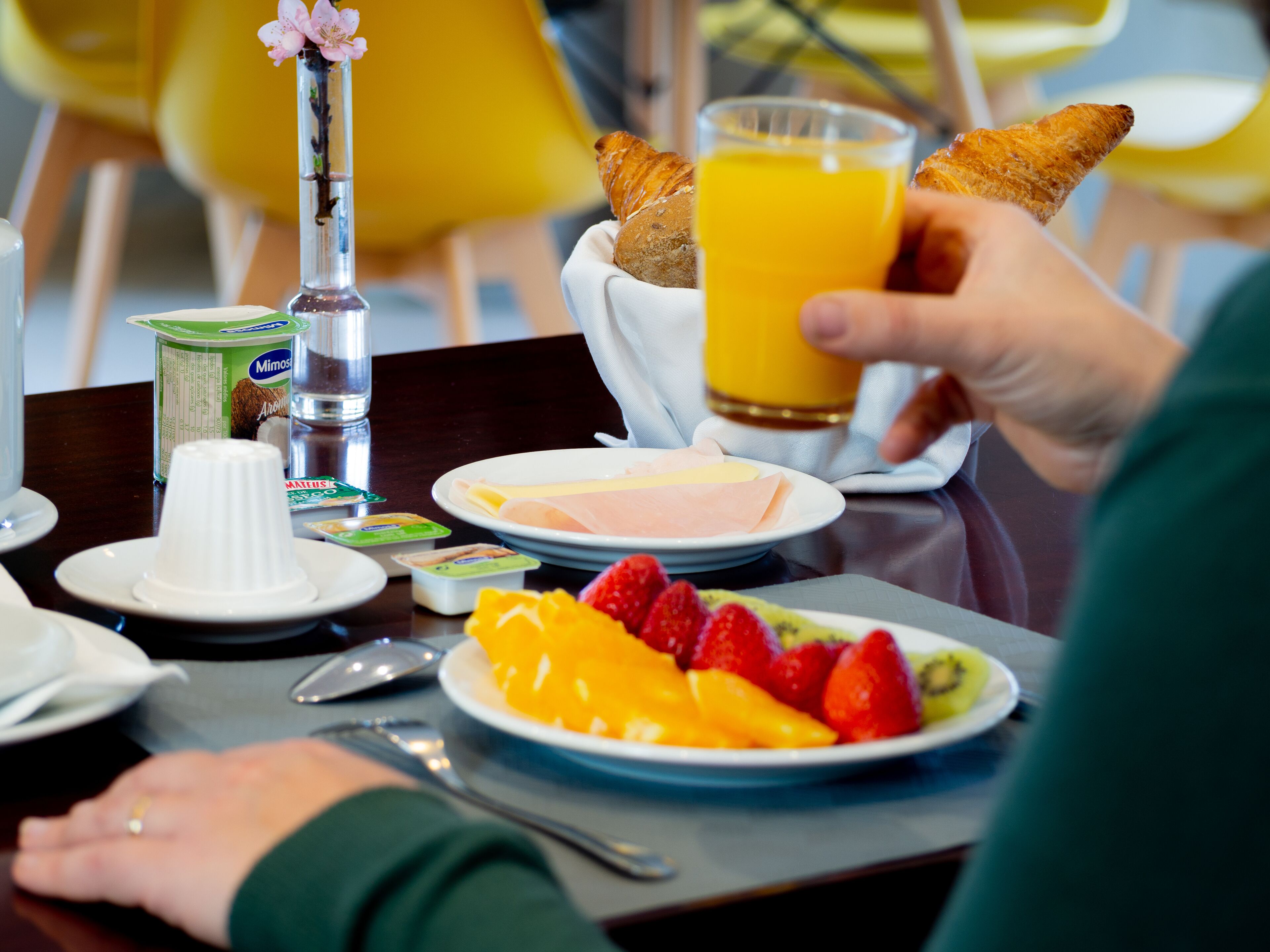 daily buffet breakfast (eur 9 per person)