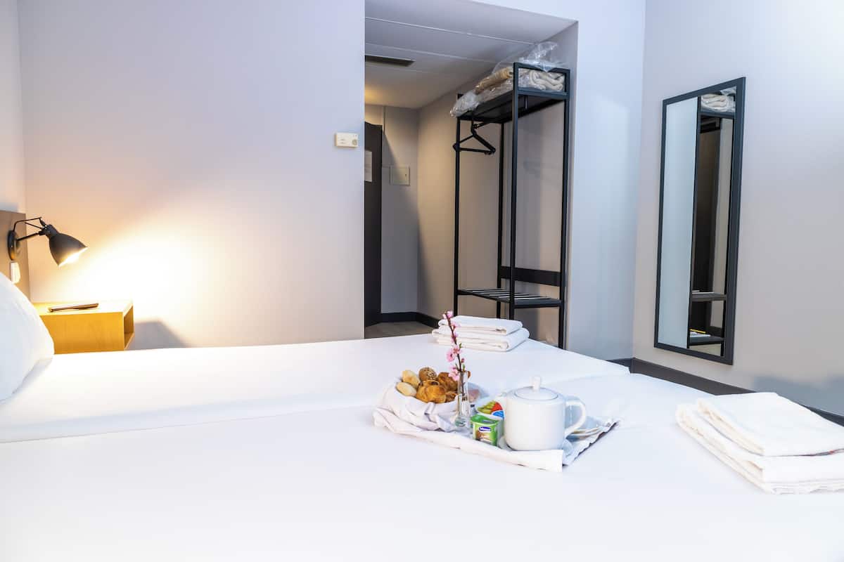Kamar Twin Superior | Meja kerja, tirai kedap cahaya, kedap suara, dan Wi-Fi gratis