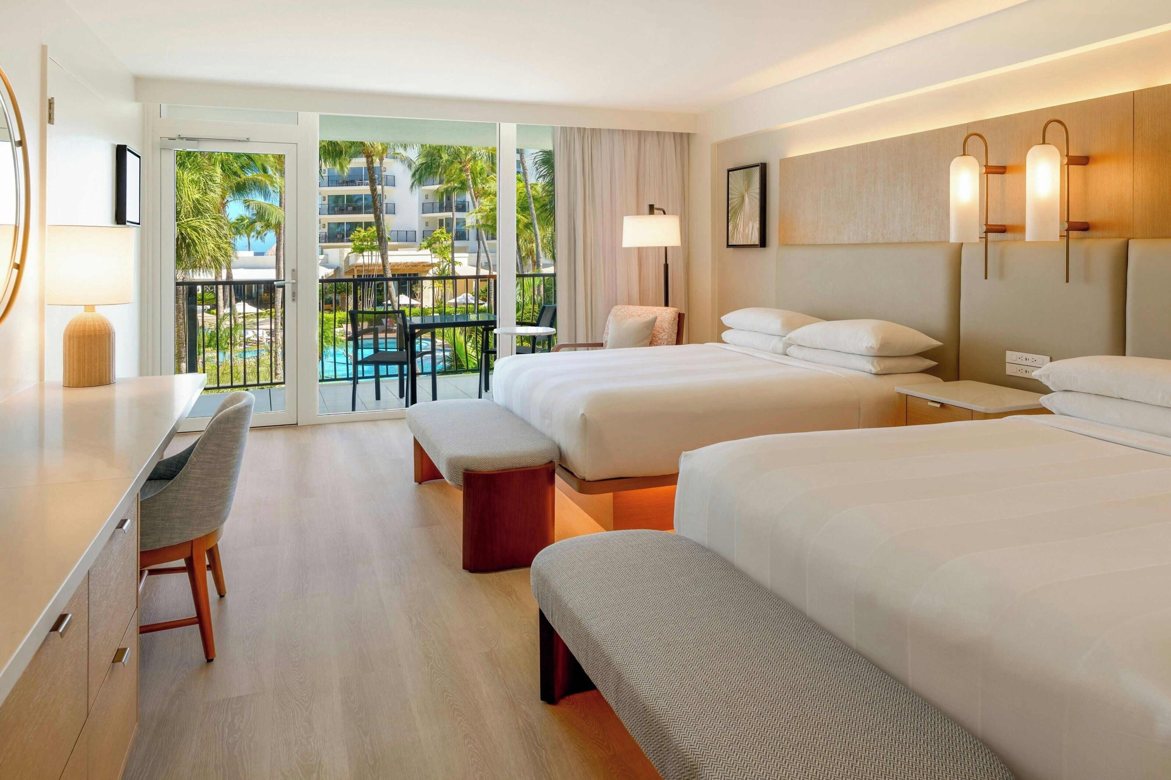 ルーム クイーンベッド 2 台 ガーデンビュー | 1 室のベッドルーム、高級寝具、羽毛の掛け布団、セーフティボックス (室内)