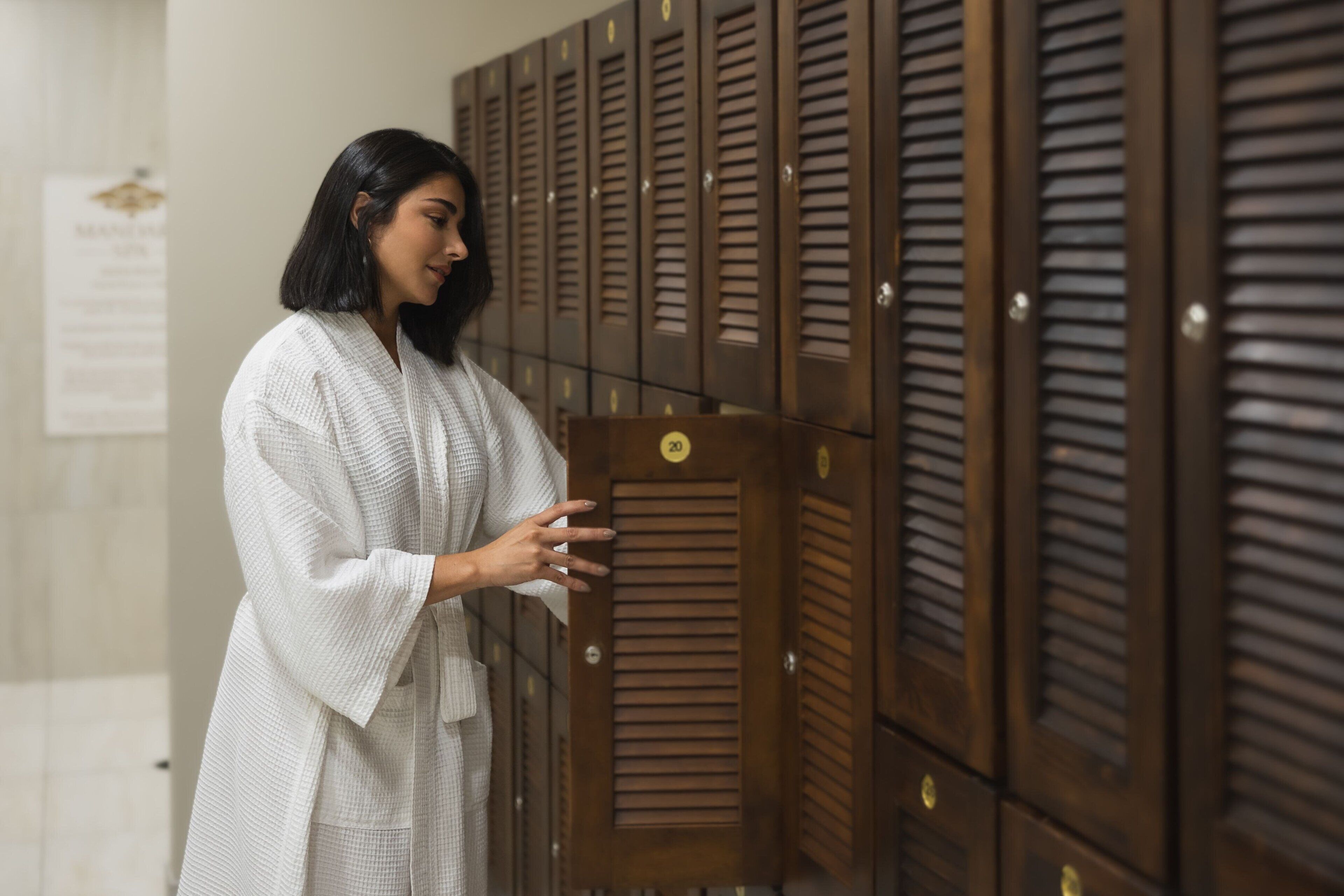 couples treatment room(s), sauna, hot tub, steam room, body treatments